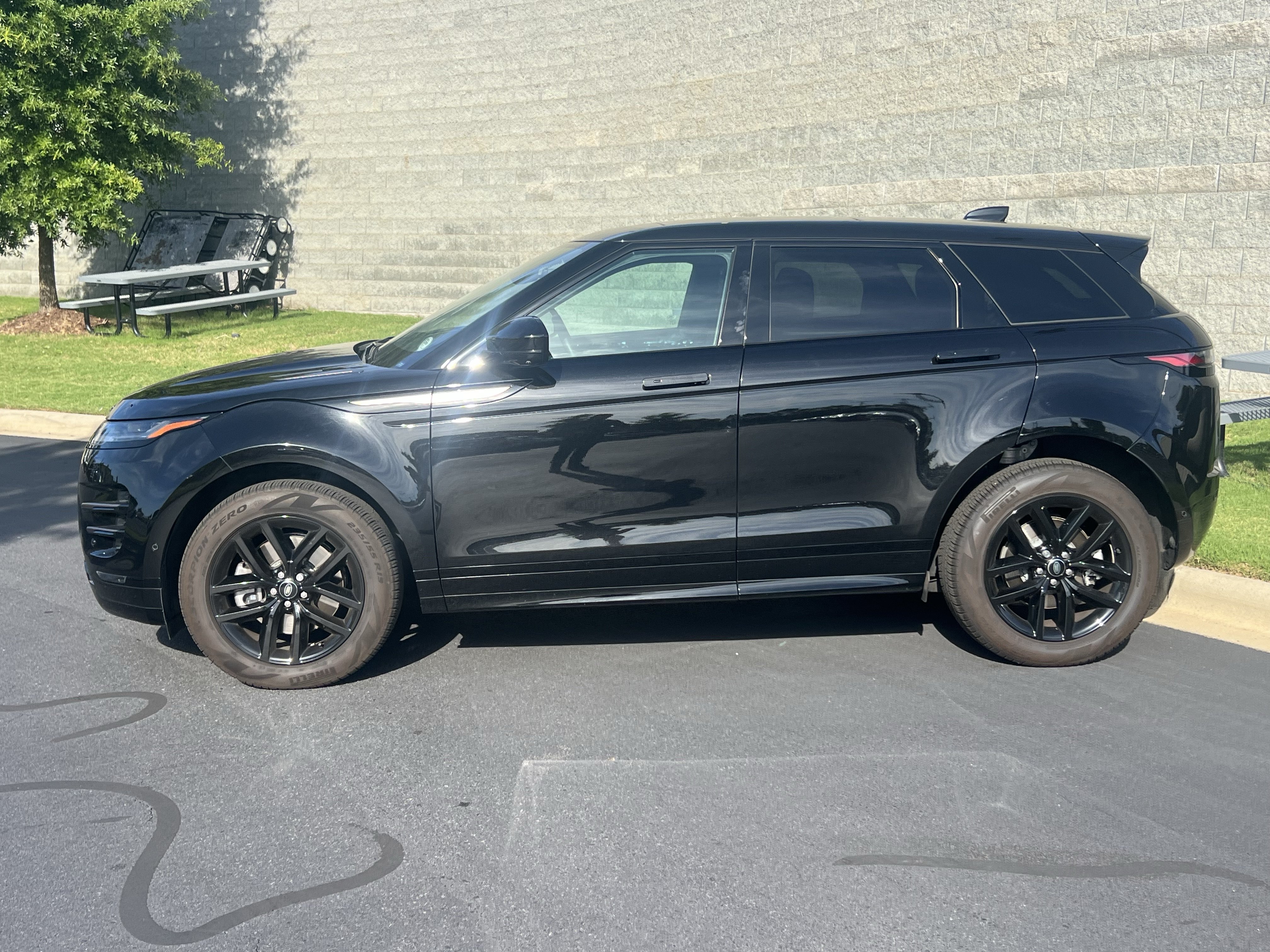 land rover range rover evoque 2024 SALZL2FX3RH246675 image land rover range rover evoque 2024 SALZL2FX3RH246675 image